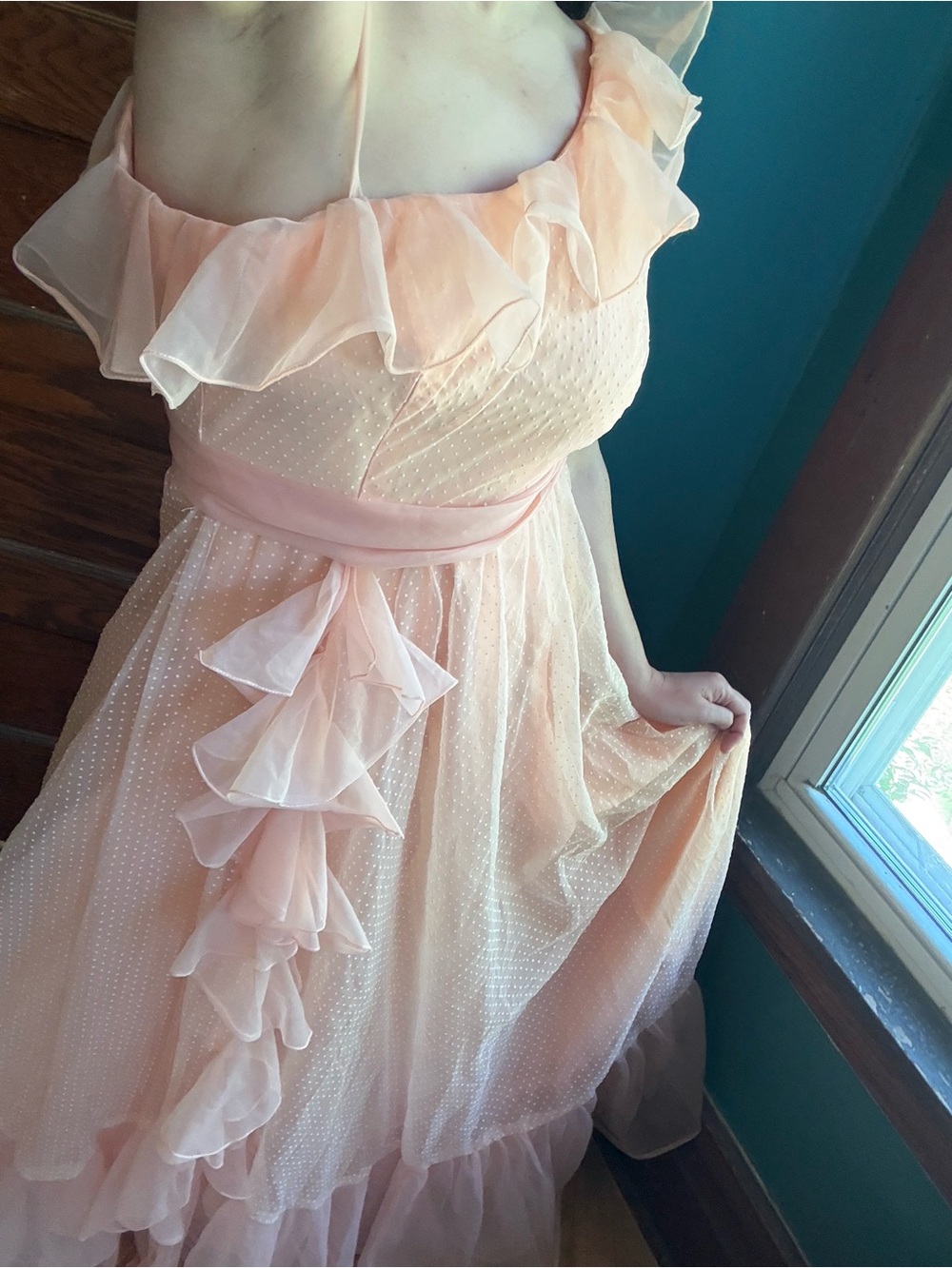 VINTAGE STUNNING Ruffle Asymmetrical Top Maxi Gown Peaches n Cream Swiss Dot 4 - Picture 2 of 12